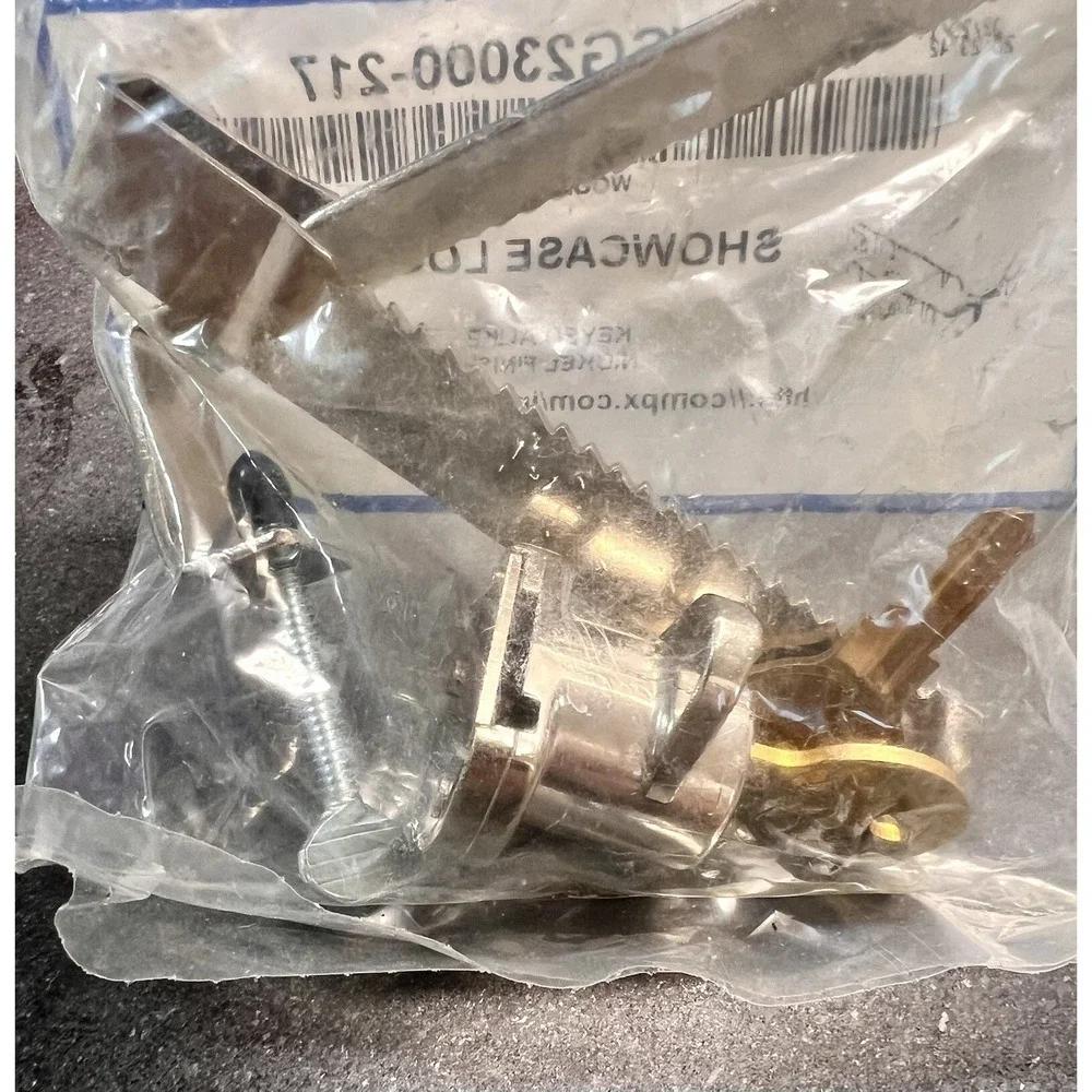 Compx Fort MFWSG23000-217 Showcase Lock for Wood‎ or Glass Nickel Finish